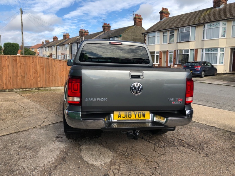 VOLKSWAGEN AMAROK