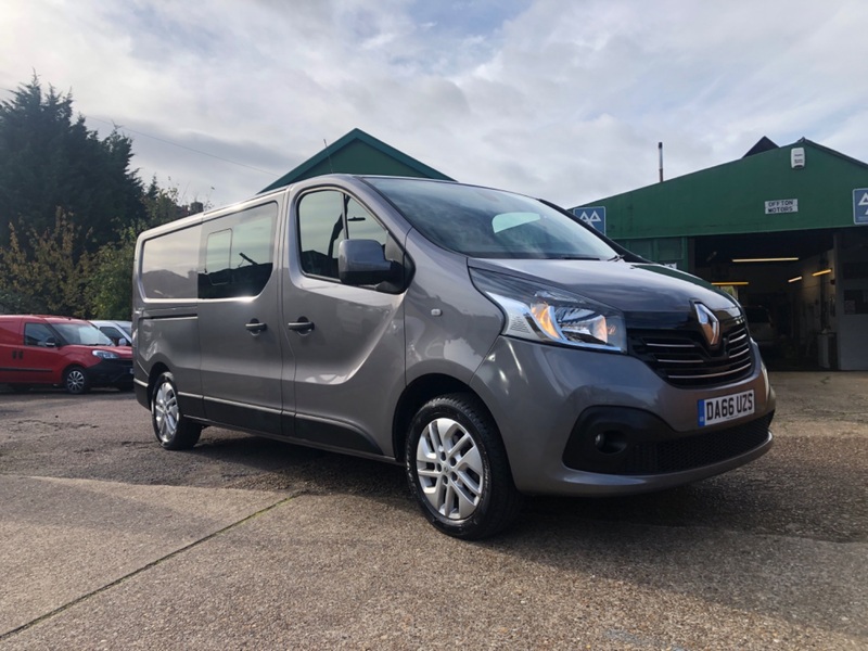 RENAULT TRAFIC