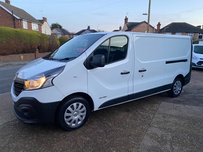 RENAULT TRAFIC