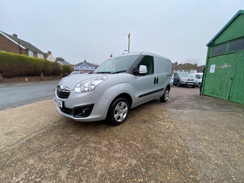 VAUXHALL COMBO