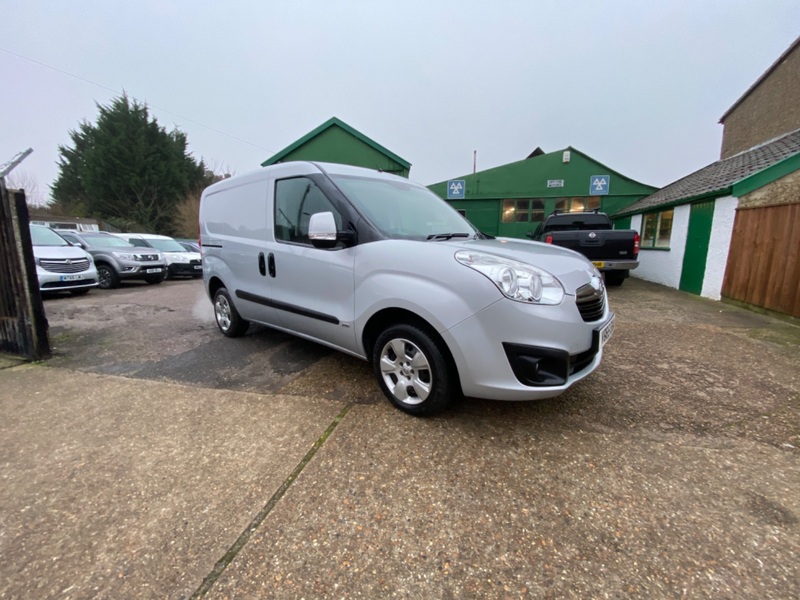 VAUXHALL COMBO