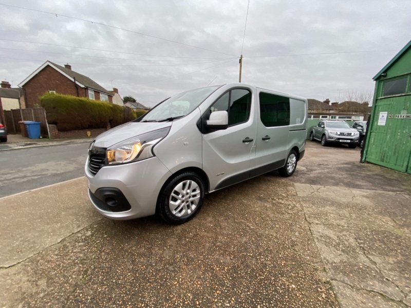 RENAULT TRAFIC