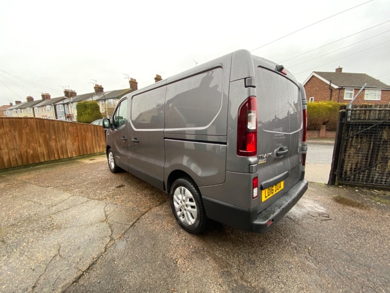 RENAULT TRAFIC