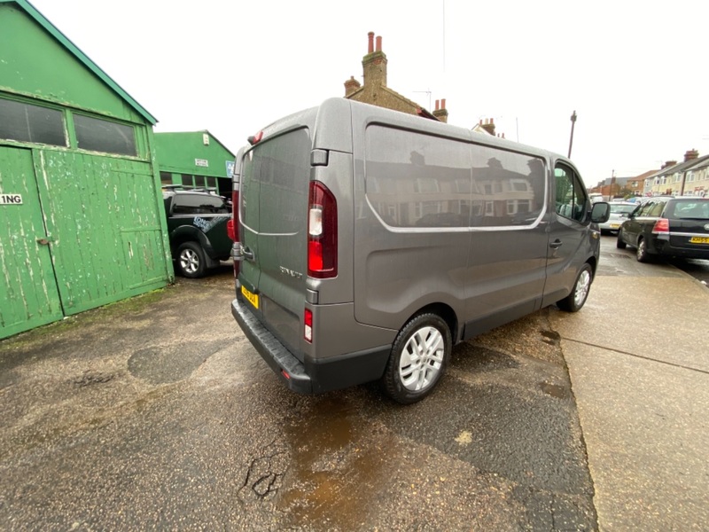 RENAULT TRAFIC