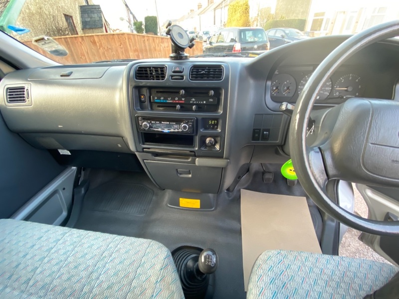 TOYOTA HIACE