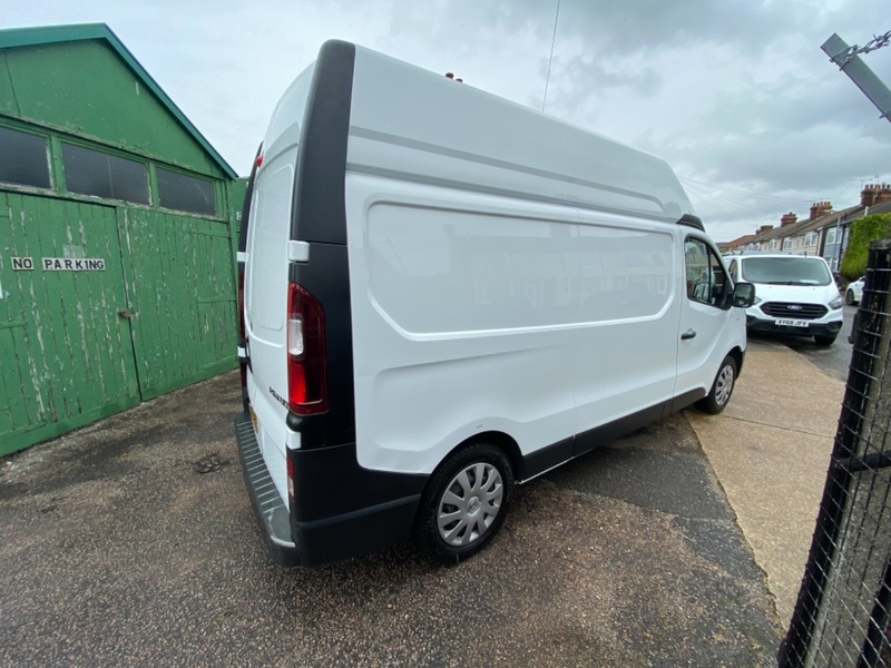 RENAULT TRAFIC