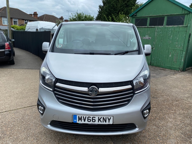 VAUXHALL VIVARO