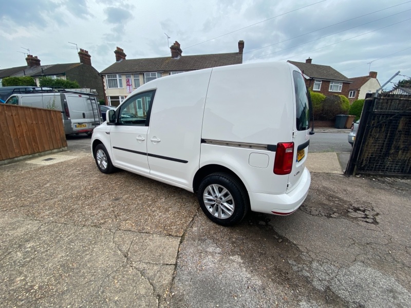 VOLKSWAGEN CADDY