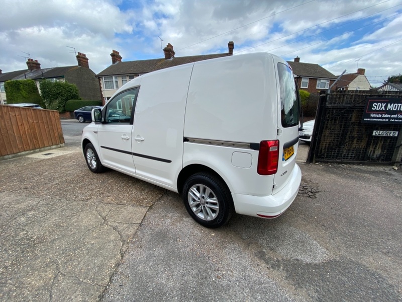 VOLKSWAGEN CADDY