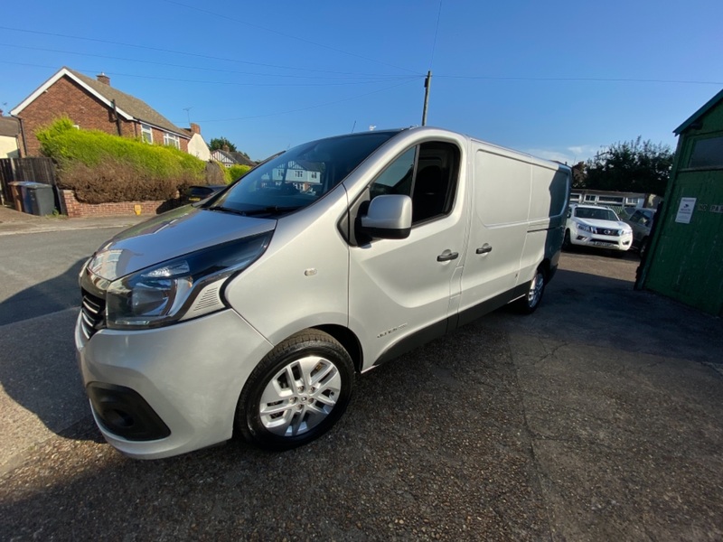 RENAULT TRAFIC