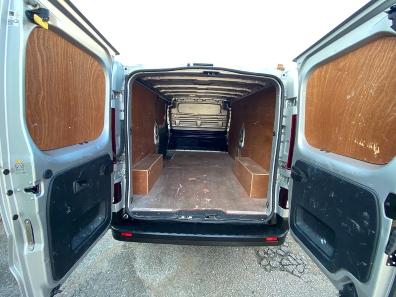 RENAULT TRAFIC