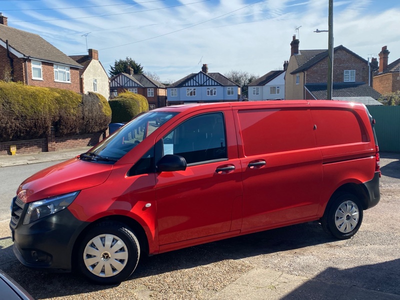 MERCEDES-BENZ VITO