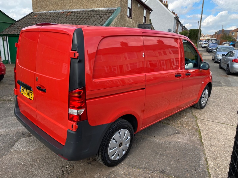 MERCEDES-BENZ VITO