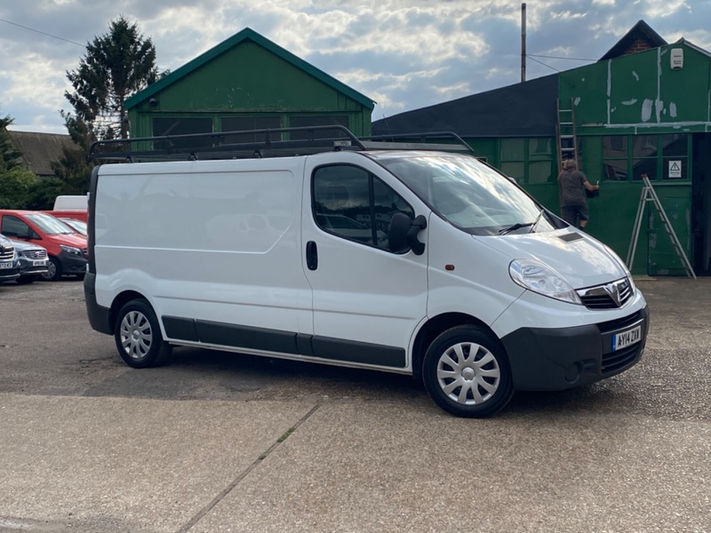 VAUXHALL VIVARO