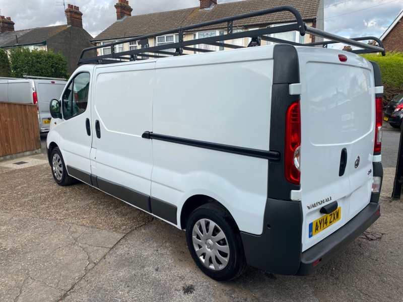 VAUXHALL VIVARO