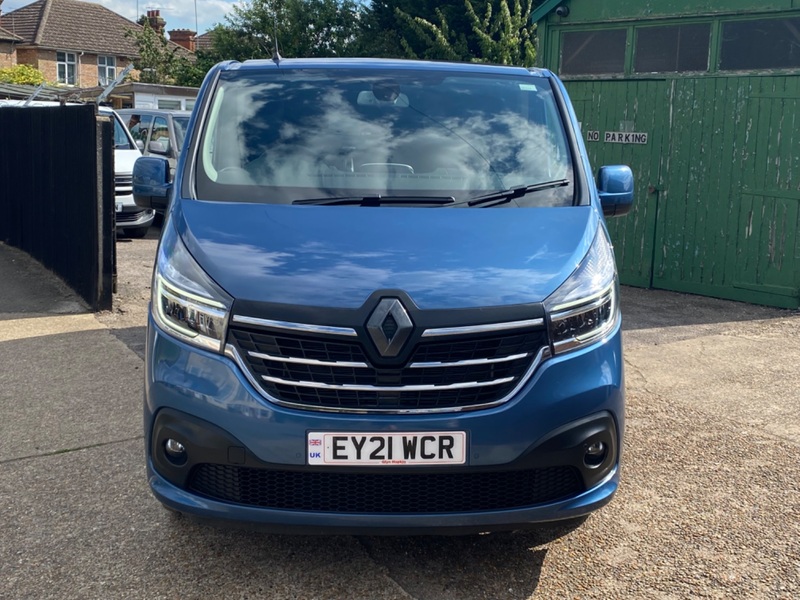 RENAULT TRAFIC