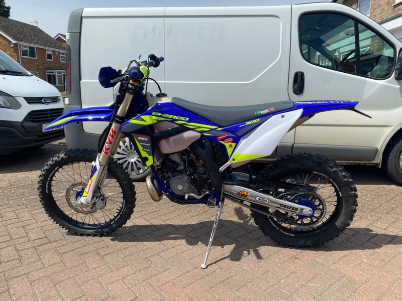 SHERCO ST300