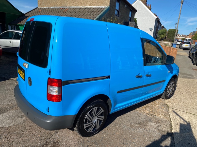 VOLKSWAGEN CADDY