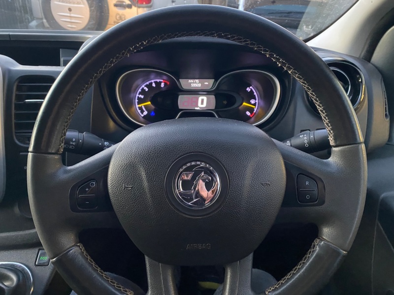 VAUXHALL VIVARO