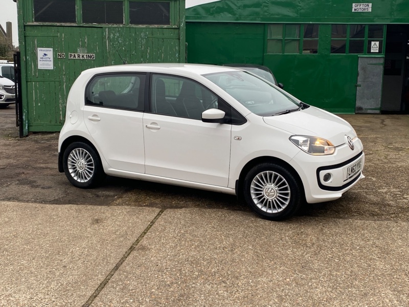 VOLKSWAGEN UP