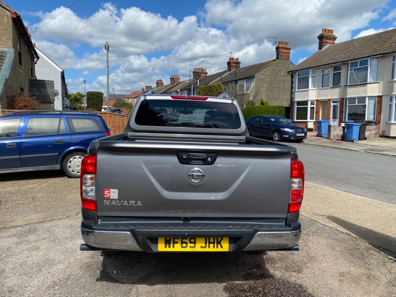 NISSAN NAVARA